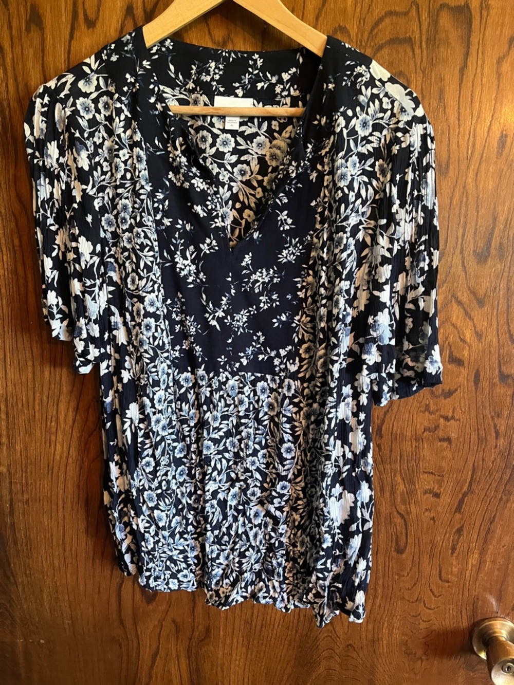 J. Jill Navy and White Floral V-Neck Blouse